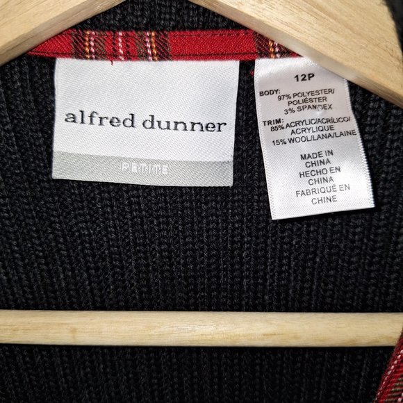 Alfred Dunner Black Vest with Snowflake Zipper and Plaid Lining Size 12P - Picture 7 of 7